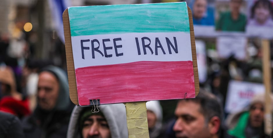 America Must Not Abandon the Iranian People